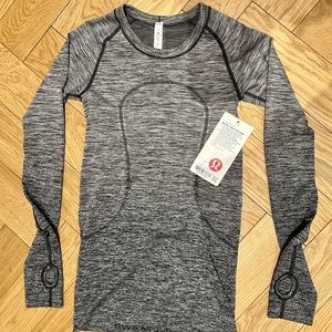 NWT Lululemon Swiftly Tech LS Crew BLK/WHT